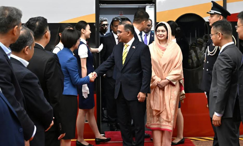 Red Carpet Reception for Prime Minister in Beijing